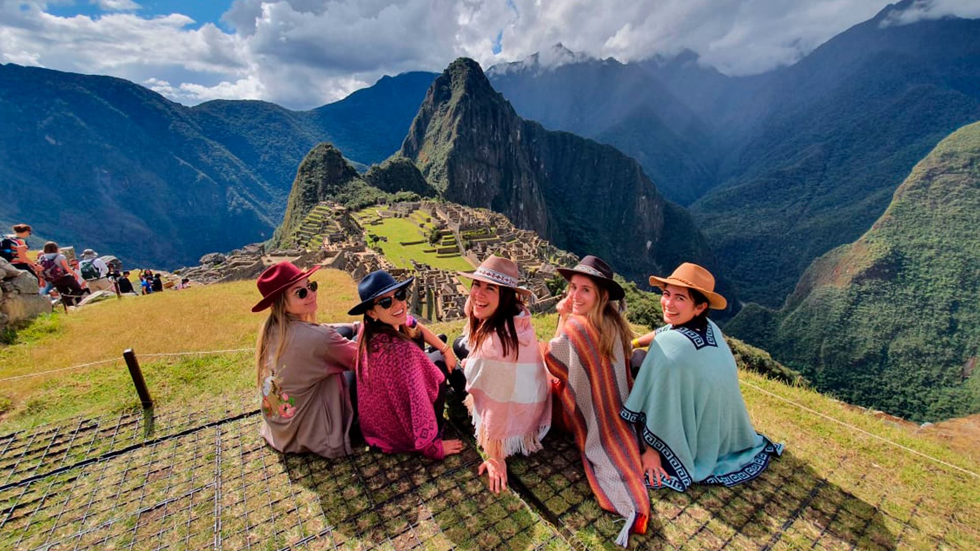 Experience the tour to Machu Picchu With Us!